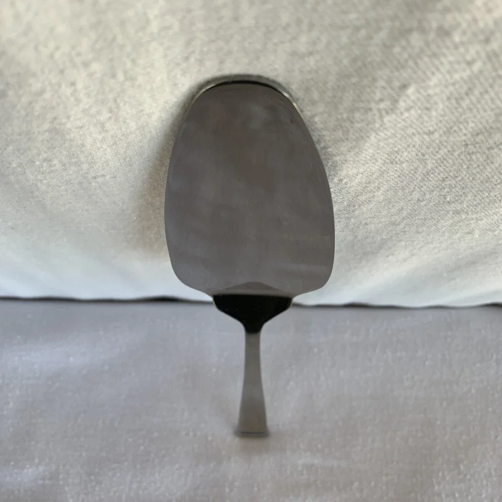 Wallace Pie Cake Server 18/10 Stainless Glossy Flatware New Charm Pattern 11 in.